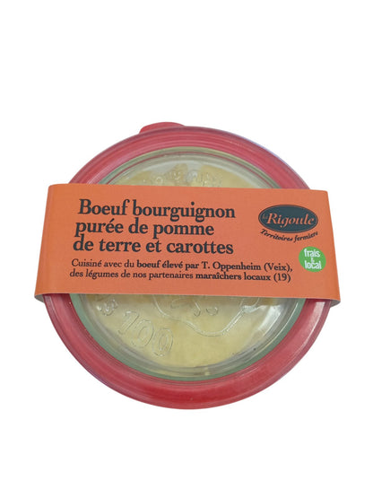 Plats cuisinés boeuf bourguignon, purée de pomme de terre et carottes